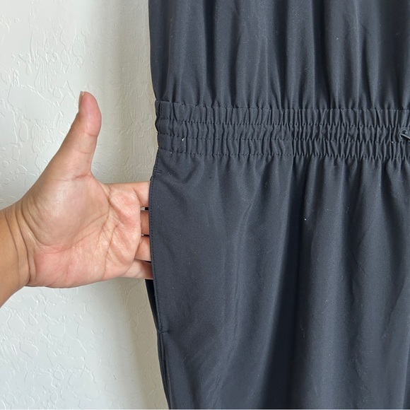 Athleta Jumpsuit 16 Sleeveless Elastic Waist Stretch Pockets Lightweight Black - Picture 5 of 12